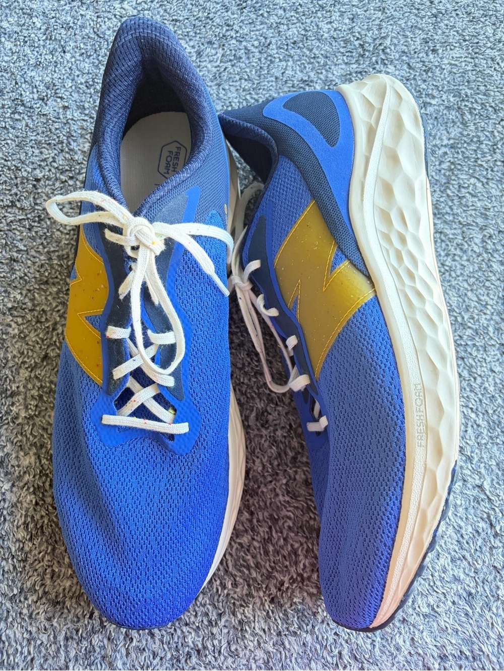 New Balance Men's Royal Blue Athletic Runners with Gold Logo - Picture 1 of 9
